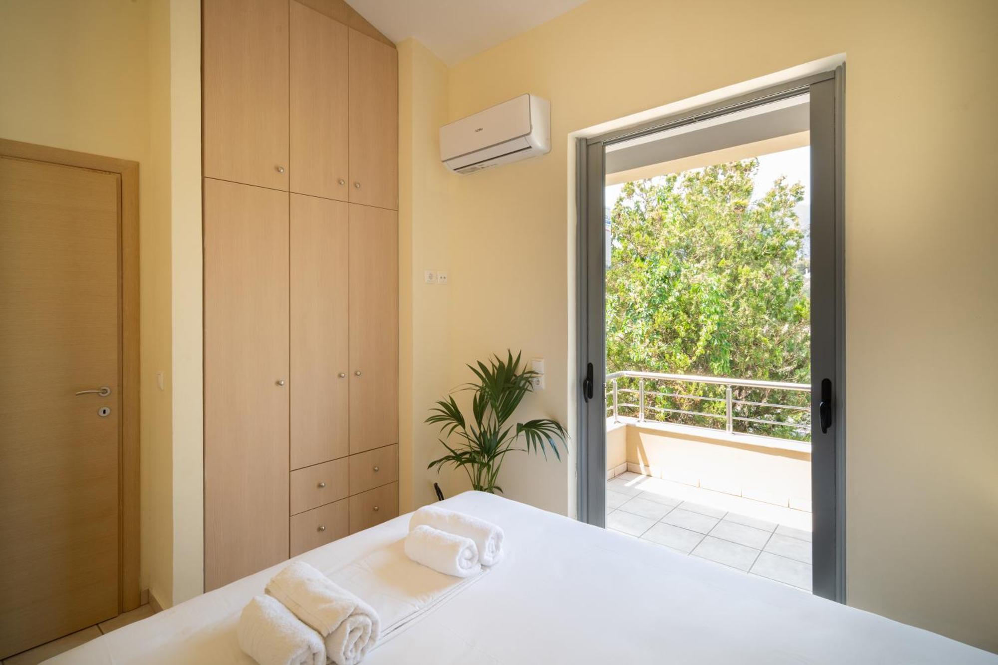 Spacious Beachfront Maisonettes With Stunning Views & A Private Beach Monemvasía Exterior foto